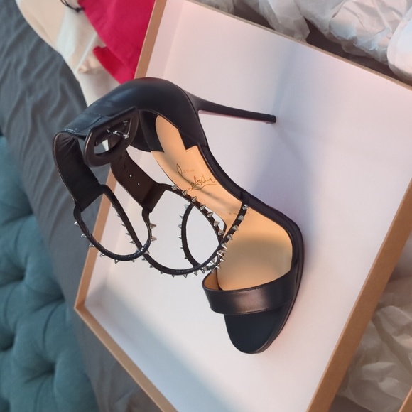 Choca Lux Sandals - Picture 4 of 6